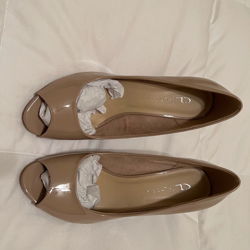 OPEN TOE PUMPS TAUPE CL LAUNDRY